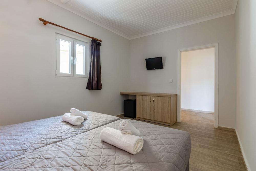 Arkadianos Aparthotel Agios Sostis  Exterior photo
