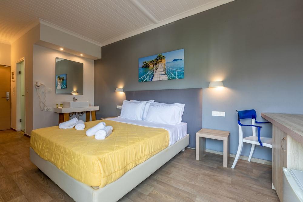 Arkadianos Aparthotel Agios Sostis  Exterior photo