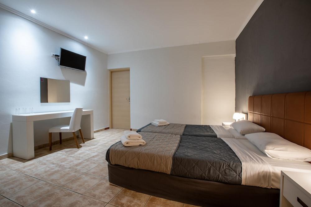 Arkadianos Aparthotel Agios Sostis  Exterior photo