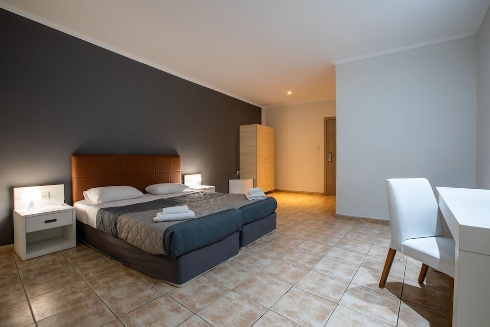 Arkadianos Aparthotel Agios Sostis  Exterior photo