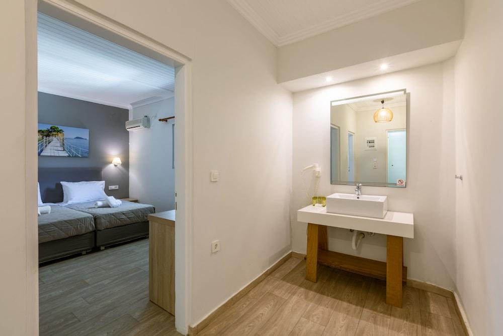 Arkadianos Aparthotel Agios Sostis  Exterior photo