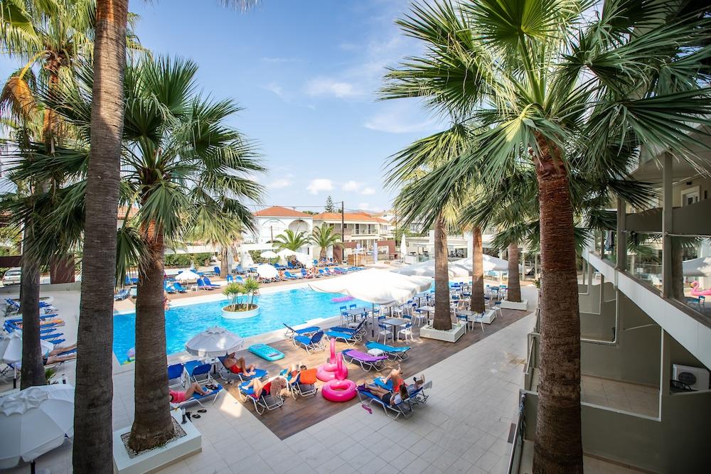 Arkadianos Aparthotel Agios Sostis  Exterior photo
